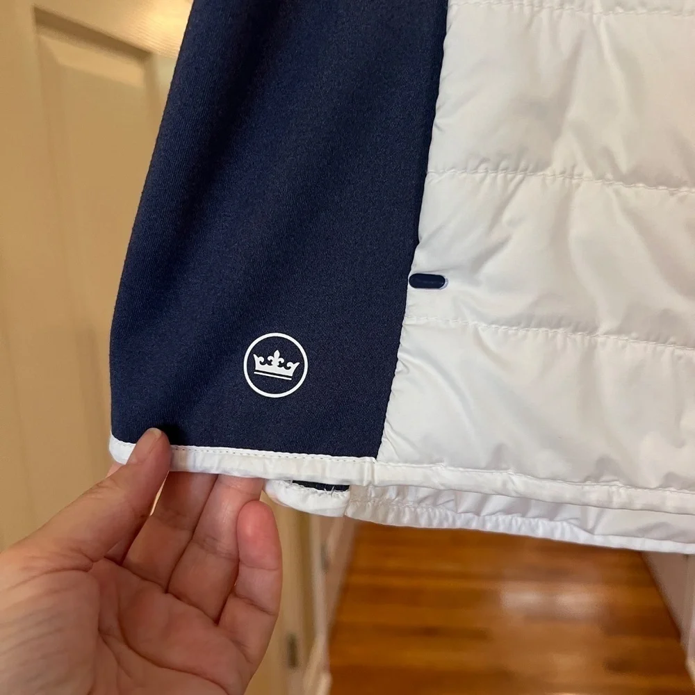 EUC Women's Peter Millar White Navy Frederica Golf Club Quilted Vest Size XL